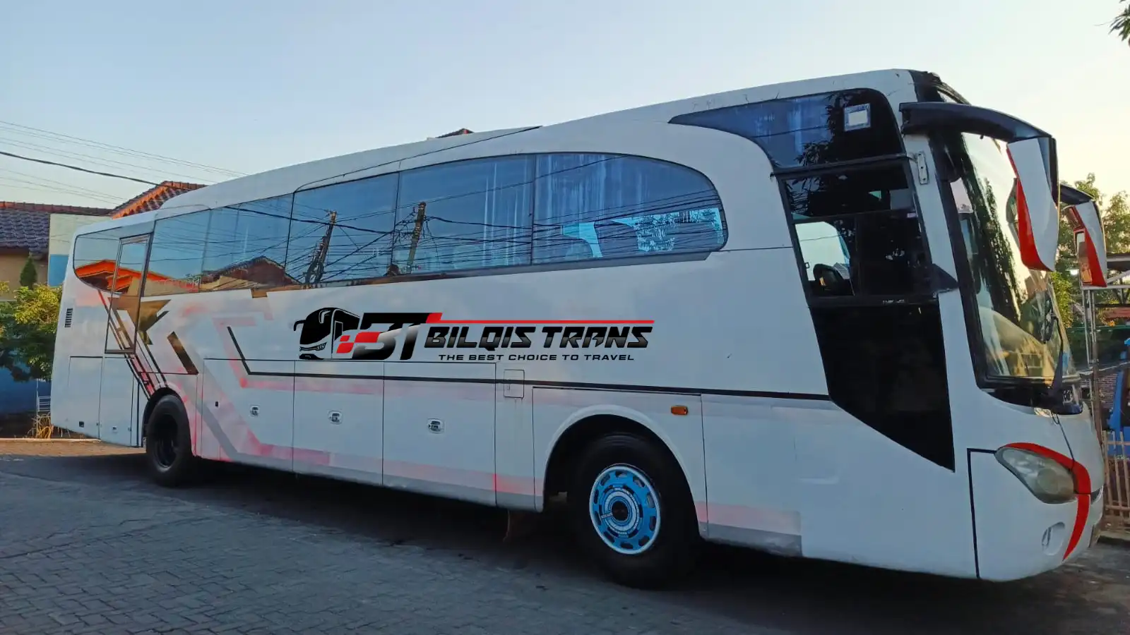 jual bus pariwisata bekas