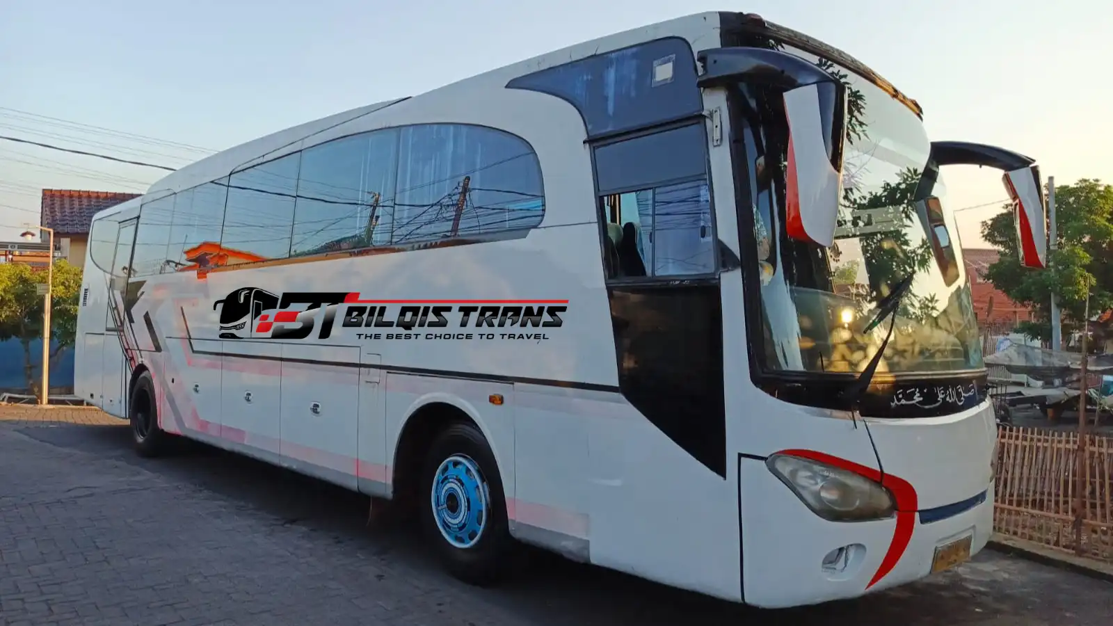 jual bus pariwisata bekas
