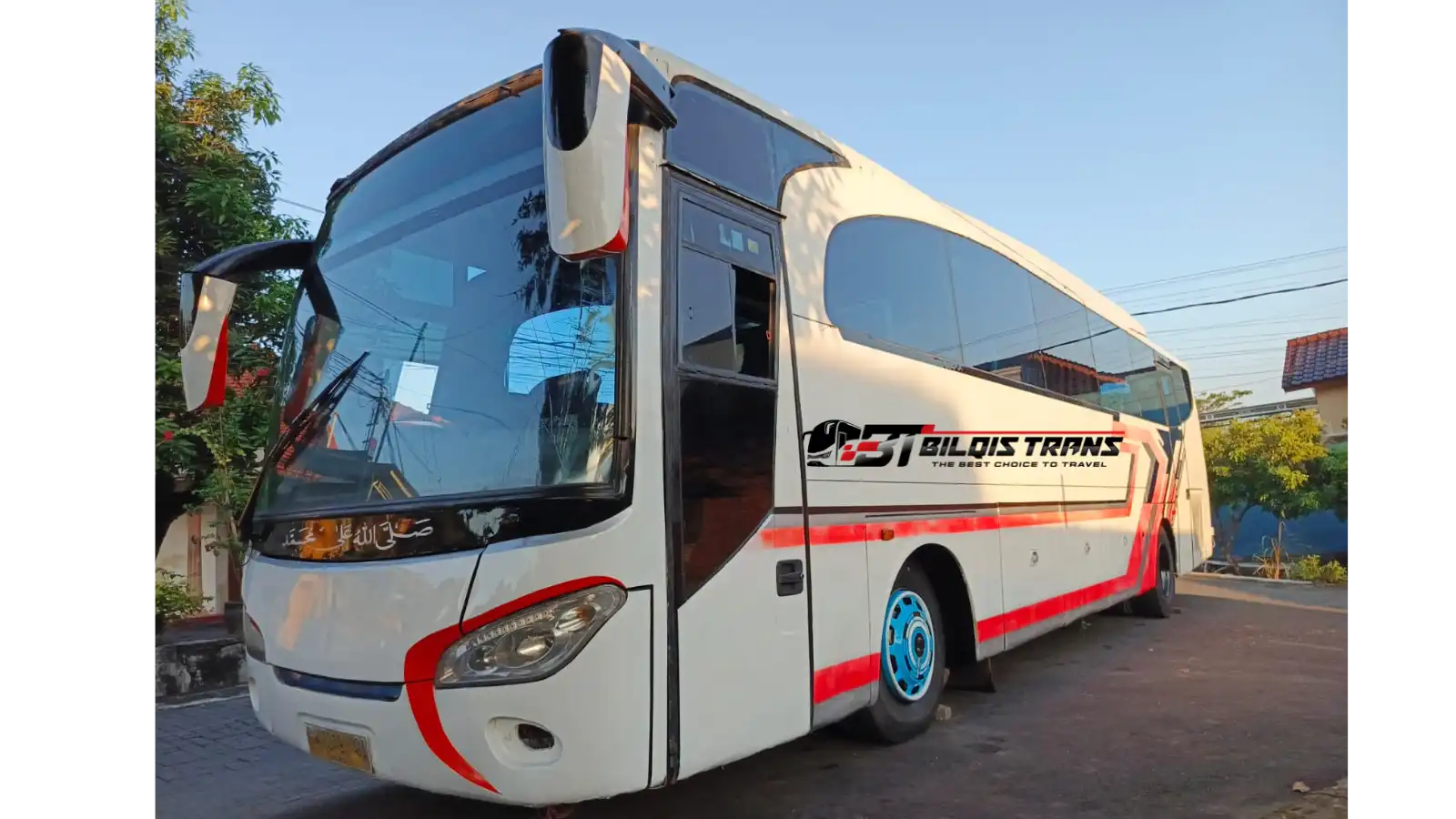 jual bus pariwisata bekas